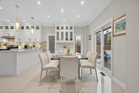 Photo 8 at 2 Daniel Bram Drive, Patterson, Vaughan