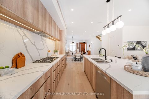 Photo 11 at 78 South Kingsway, Swansea, Toronto