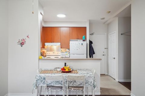 Photo 8 at 926 - 3650 Kingston Road, Scarborough Village, Toronto