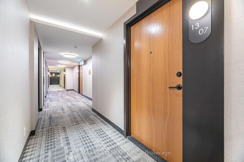 Photo 3 at B-1307 - 7950 Bathurst Street, Beverley Glen, Vaughan