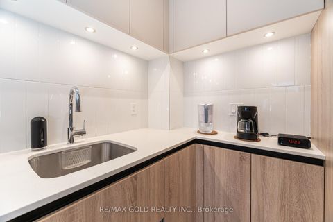 Photo 13 at B-1307 - 7950 Bathurst Street, Beverley Glen, Vaughan