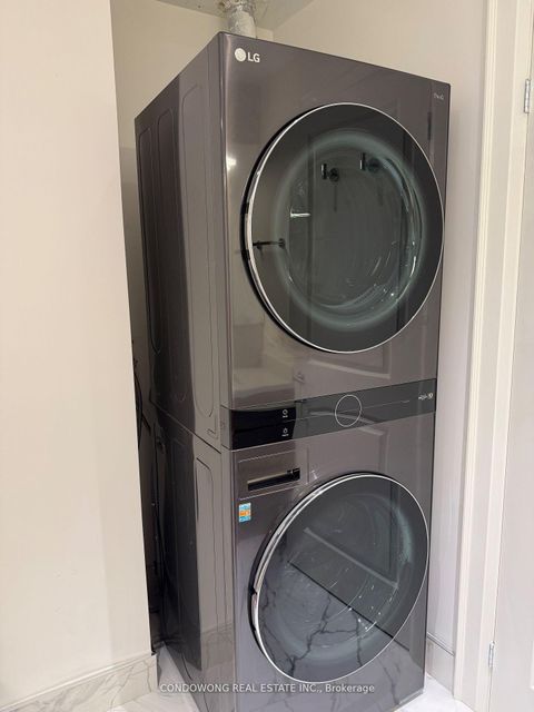 Photo 13 at 906 - 25 Scrivener Square, Moore Park, Toronto