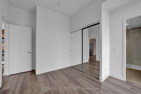 Photo 9 at 810 - 10 Deerlick Court, Donalda, Toronto