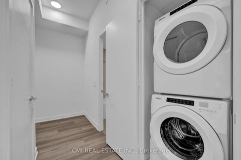 Photo 11 at 810 - 10 Deerlick Court, Donalda, Toronto