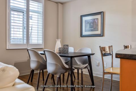 Photo 10 at 315 - 500 Richmond Street W, Waterfront Communities C1, Toronto