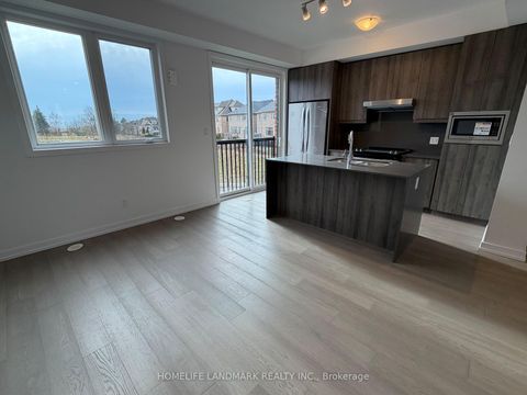 Photo 3 at 23 Bancroft Lane, Jefferson, Richmond Hill