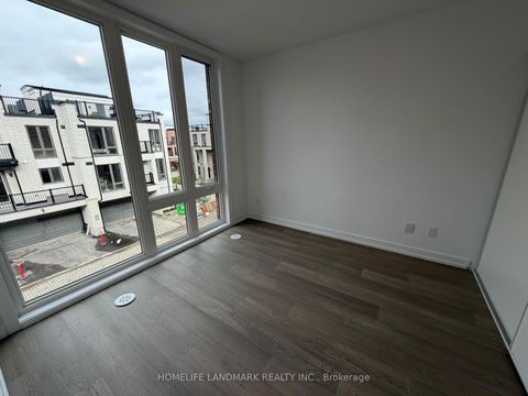 Photo 6 at 23 Bancroft Lane, Jefferson, Richmond Hill