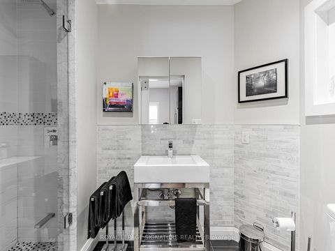 Photo 8 at 480 Vaughan Road, Oakwood Village, Toronto