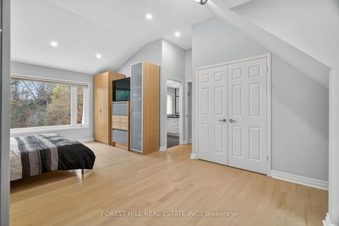 Photo 16 at 72 Walmer Road, North Richvale, Richmond Hill