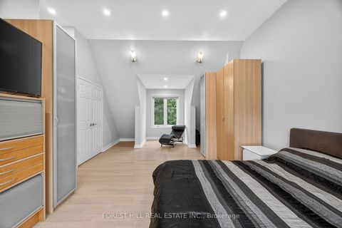 Photo 22 at 72 Walmer Road, North Richvale, Richmond Hill