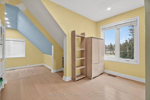 Photo 24 at 72 Walmer Road, North Richvale, Richmond Hill