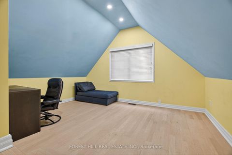 Photo 25 at 72 Walmer Road, North Richvale, Richmond Hill