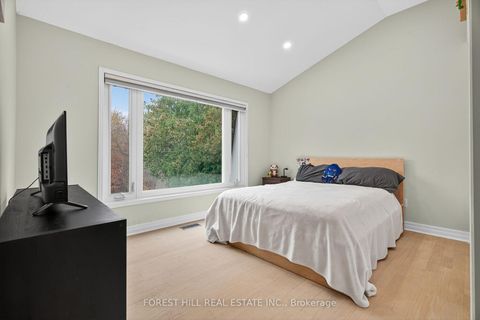 Photo 28 at 72 Walmer Road, North Richvale, Richmond Hill