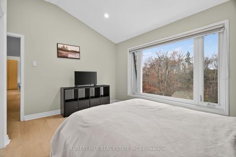 Photo 29 at 72 Walmer Road, North Richvale, Richmond Hill