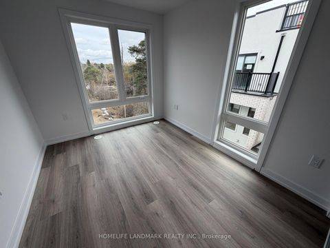 Photo 4 at 215 - 3 Bancroft Lane, Jefferson, Richmond Hill