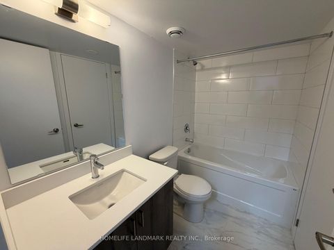 Photo 6 at 215 - 3 Bancroft Lane, Jefferson, Richmond Hill