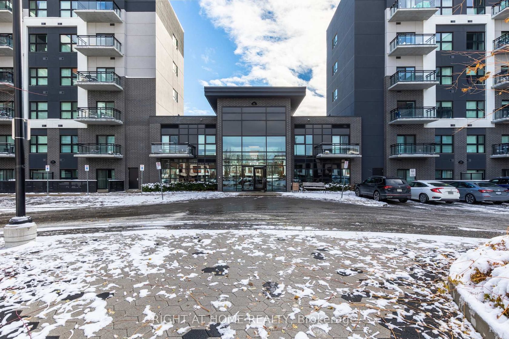 109 - 102 Grovewood Common, GO Glenorchy, Oakville 