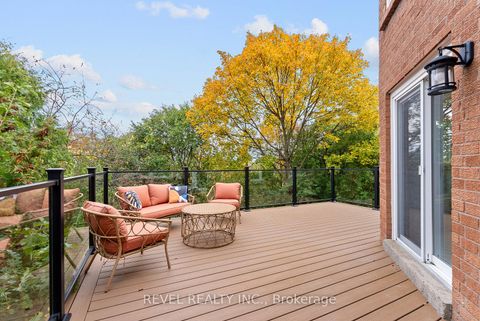 Photo 13 at 2824 Huntingdon Trail, CV Clearview, Oakville