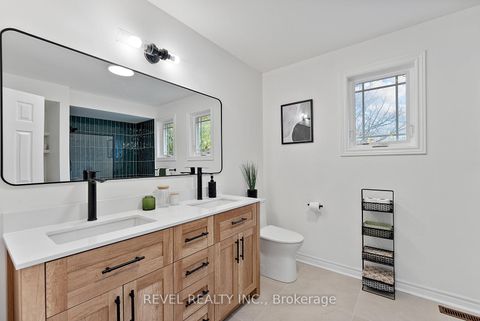 Photo 24 at 2824 Huntingdon Trail, CV Clearview, Oakville