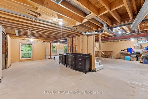 Photo 37 at 2824 Huntingdon Trail, CV Clearview, Oakville