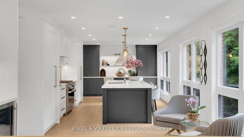 Photo 6 at 15 Silvergrove Road, Windfields, Toronto