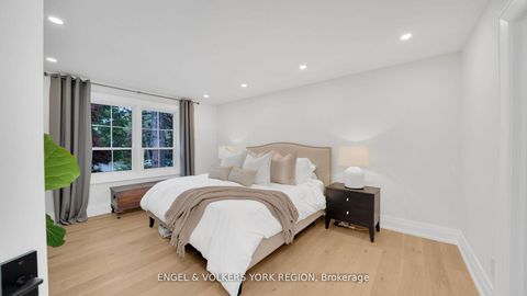 Photo 21 at 15 Silvergrove Road, Windfields, Toronto