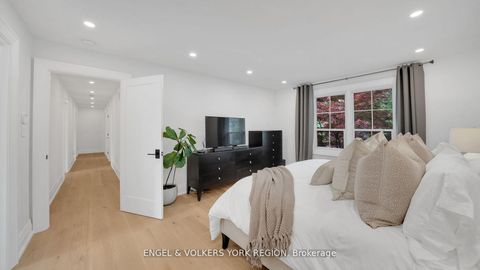 Photo 22 at 15 Silvergrove Road, Windfields, Toronto