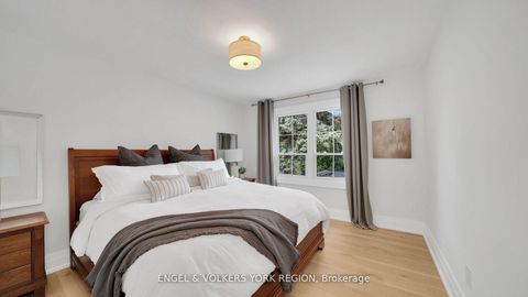 Photo 29 at 15 Silvergrove Road, Windfields, Toronto