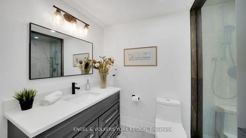 Photo 39 at 15 Silvergrove Road, Windfields, Toronto