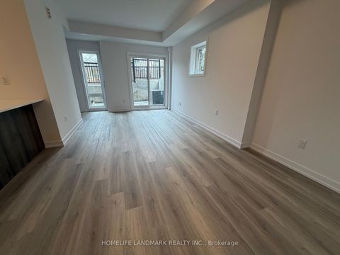 Photo 1 at 219 - 3 Bancroft Lane, Jefferson, Richmond Hill