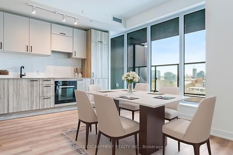 Photo 1 at 715 - 1 Quarrington Lane, Don Mills, Toronto