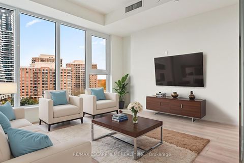 Photo 6 at 715 - 1 Quarrington Lane, Don Mills, Toronto