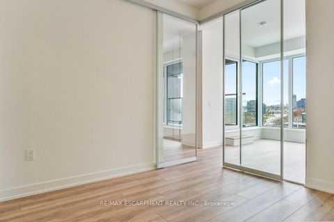 Photo 12 at 715 - 1 Quarrington Lane, Don Mills, Toronto