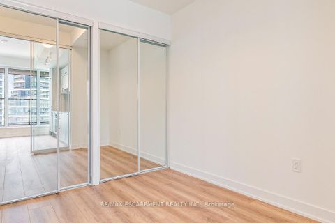 Photo 13 at 715 - 1 Quarrington Lane, Don Mills, Toronto