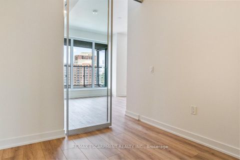 Photo 15 at 715 - 1 Quarrington Lane, Don Mills, Toronto