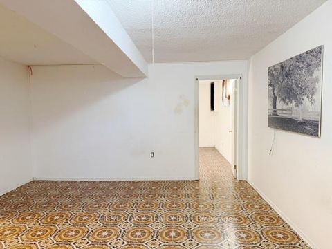 Photo 18 at 82 Gooderham Drive, Maryvale, Toronto