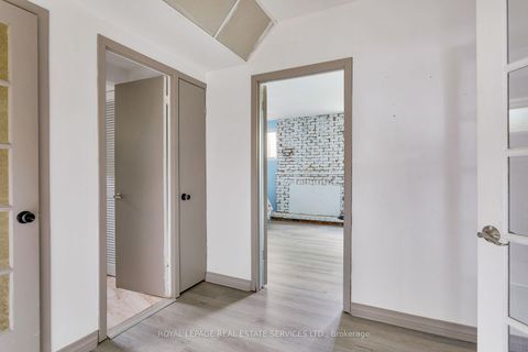 Photo 33 at 2339 Hixon Street, BR Bronte, Oakville