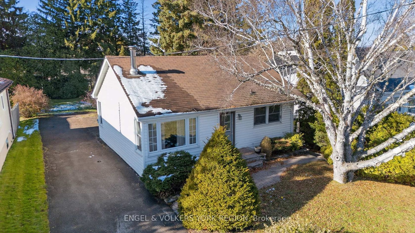 13132 Keele Street, King City, King 