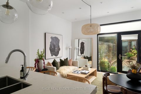 Photo 6 at 110B Palmerston Avenue, Bellwoods, Toronto