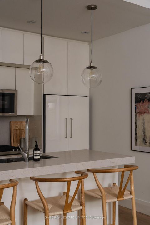 Photo 9 at 110B Palmerston Avenue, Bellwoods, Toronto