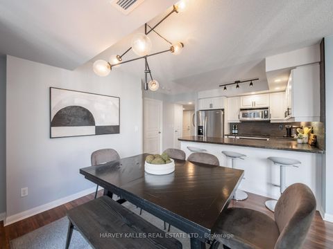 Photo 12 at 1309 - 140 Simcoe Street, Waterfront Communities C1, Toronto