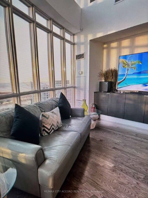 Photo 6 at PH06 - 21 Iceboat Terrace, Waterfront Communities C1, Toronto