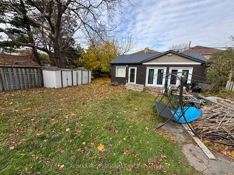 Photo 2 at 22 Fairfield Avenue, Long Branch, Toronto