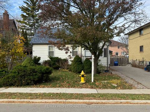 Photo 7 at 22 Fairfield Avenue, Long Branch, Toronto