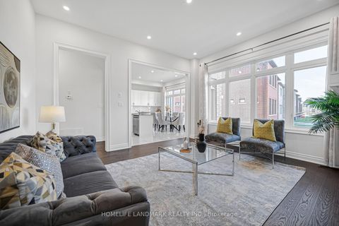 Photo 12 at 3404 Mosley Gate, GO Glenorchy, Oakville