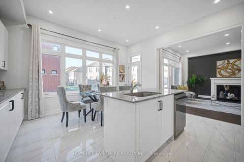 Photo 15 at 3404 Mosley Gate, GO Glenorchy, Oakville