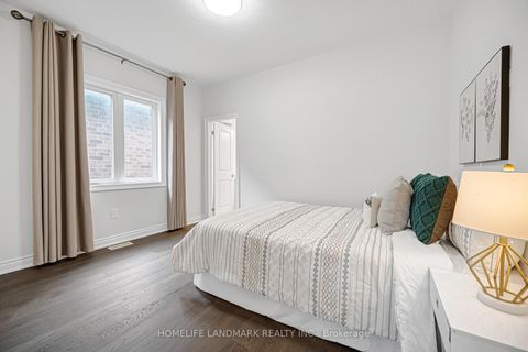 Photo 38 at 3404 Mosley Gate, GO Glenorchy, Oakville