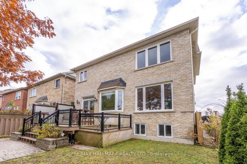 Photo 4 at 51 Verdi Road, Oak Ridges, Richmond Hill