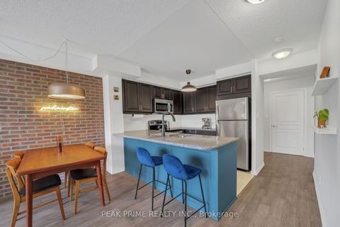 Photo 7 at 306 - 308 Palmerston Avenue, Bellwoods, Toronto