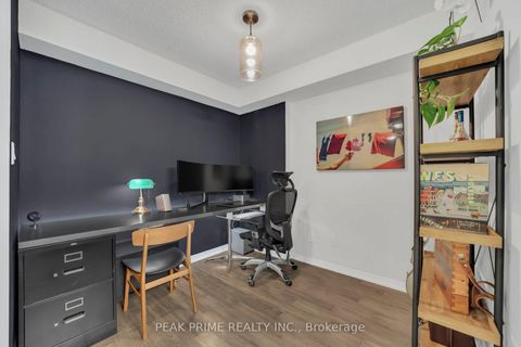 Photo 11 at 306 - 308 Palmerston Avenue, Bellwoods, Toronto